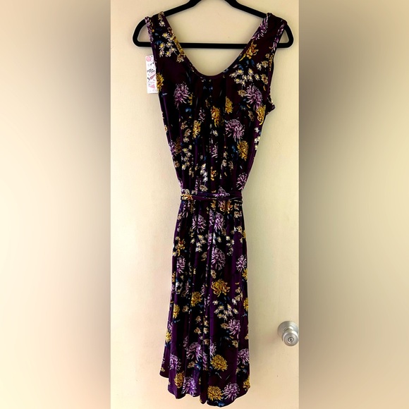 Latched Mama Violet Peony Standard Nursing Romper - Picture 6 of 6